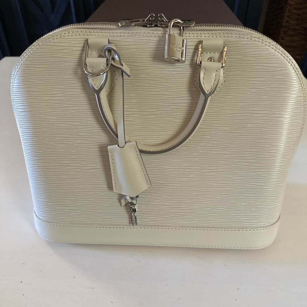 LV Epi Alma Cream